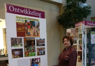 Expositie over ontwikkelingswerk te zien in gemeentehuis