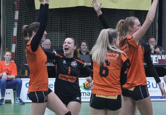 Dubbele winst in sporthal de Schalm