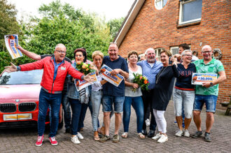 Inwoners Saasveld winnen PostcodeStraatprijs en verdelen 212.000 euro