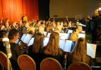 Staande ovatie voor Top 2000 concert Harmonie Caecilia