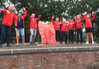 Huldiging en seizoenafsluiting jeugd KV de Brink