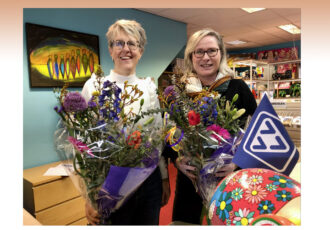 Monique en Myra de nieuwe ambassadeurs voor de VVV in Ootmarsum