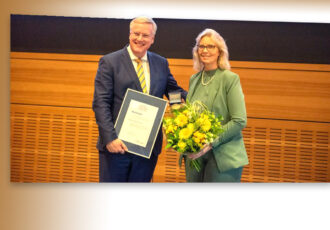 Bronzen erepenning voor Jeanet Nijhof